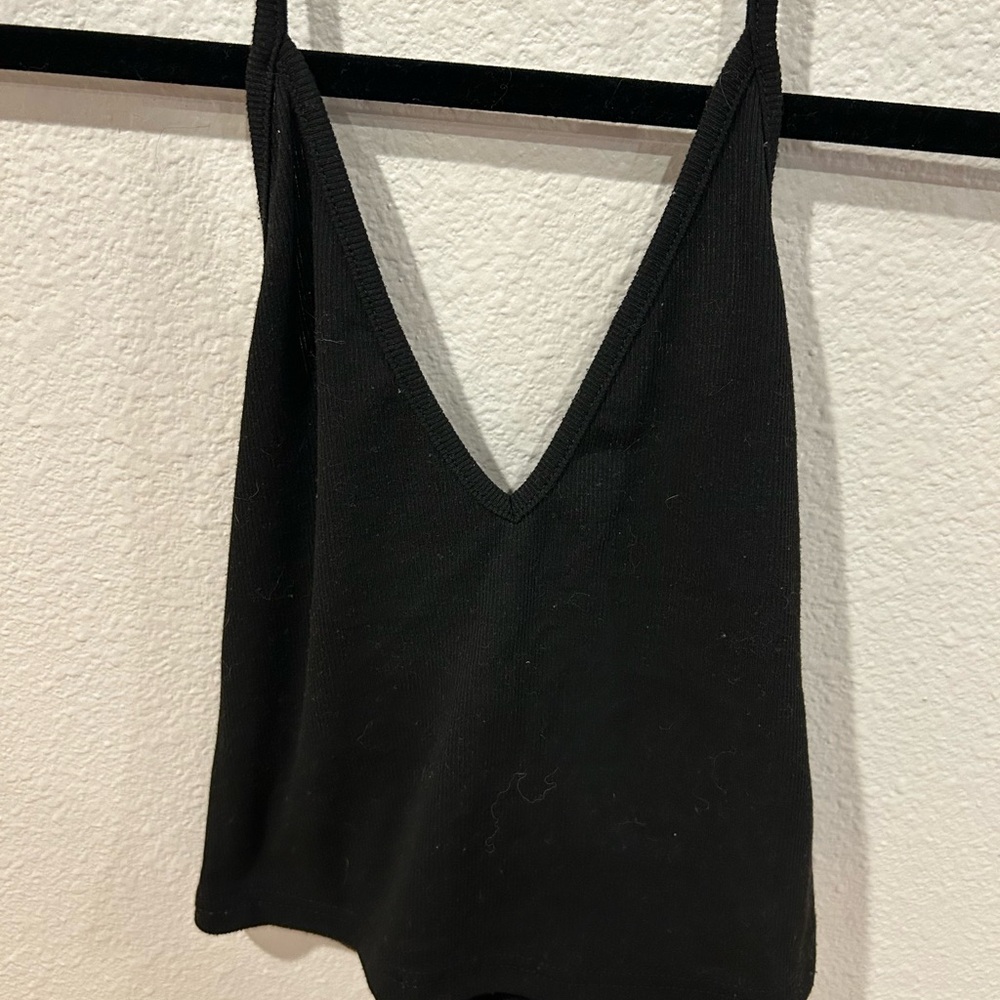 Black Sleeveless Backless Camisole